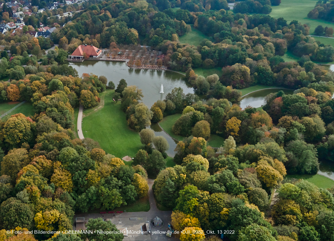 13.10.2022 - Der Ostpark mit See und Biergarten in Neuperlach